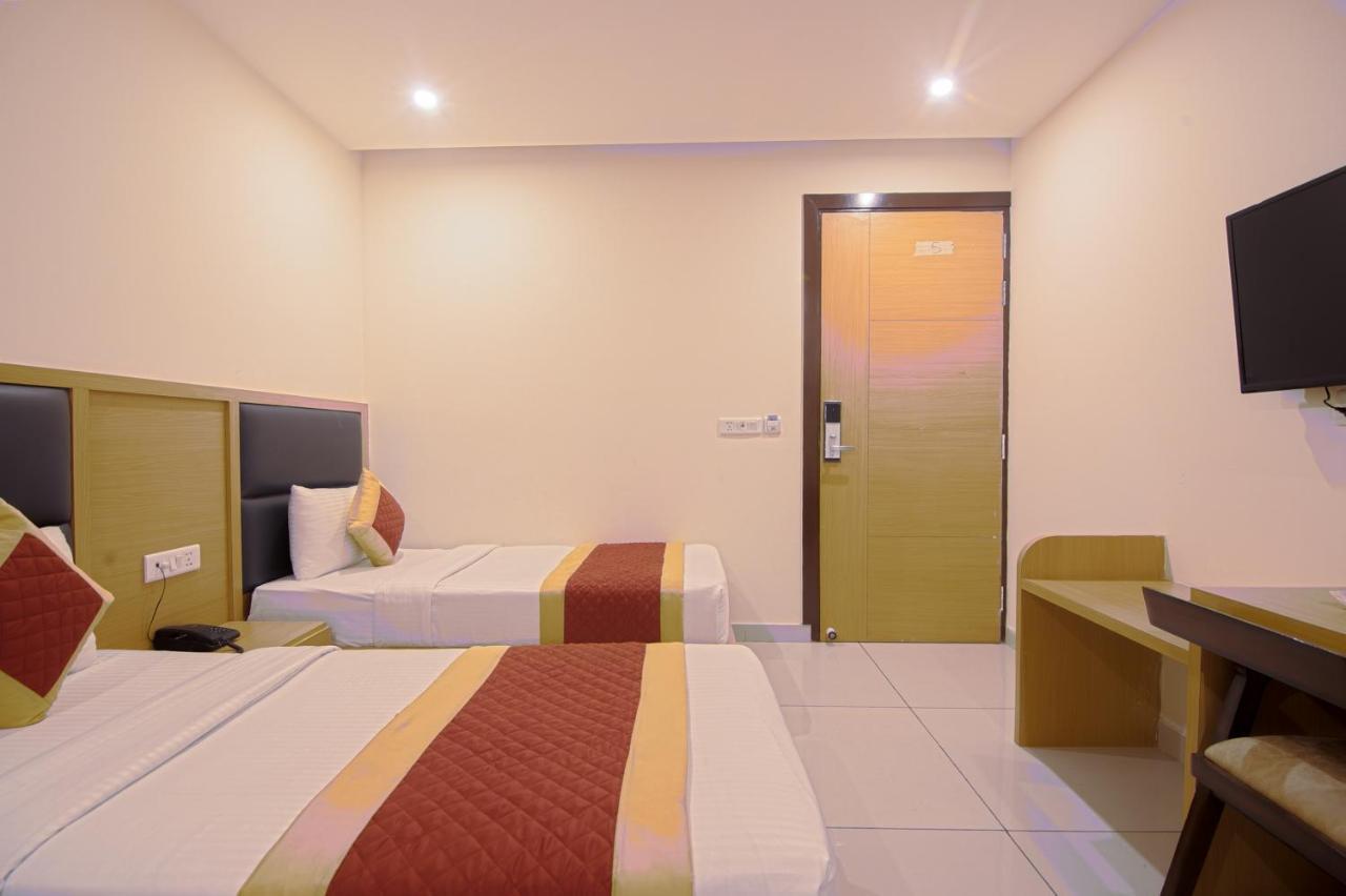 Hotel Del Inn By F9 Hotels - Near Igi Airport Nuova Delhi Esterno foto