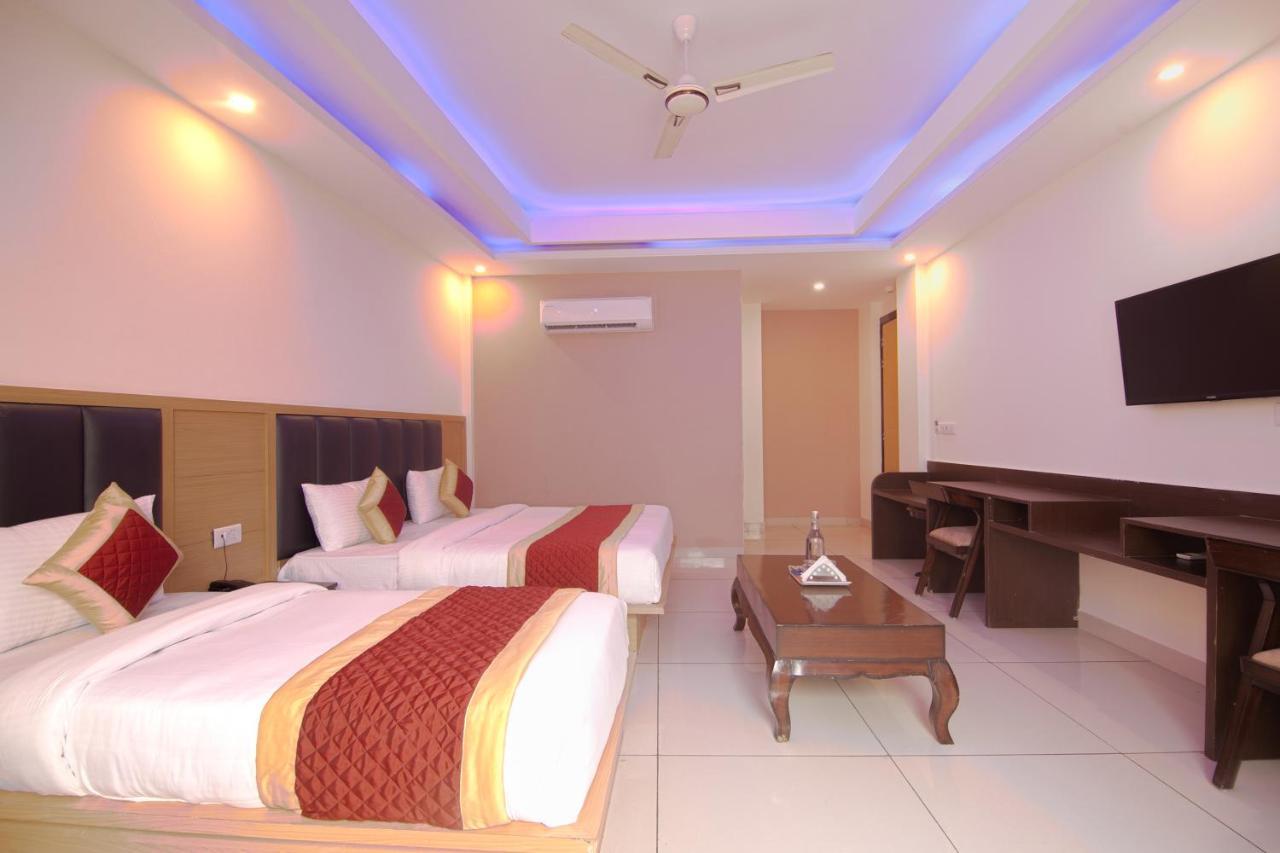 Hotel Del Inn By F9 Hotels - Near Igi Airport Nuova Delhi Esterno foto