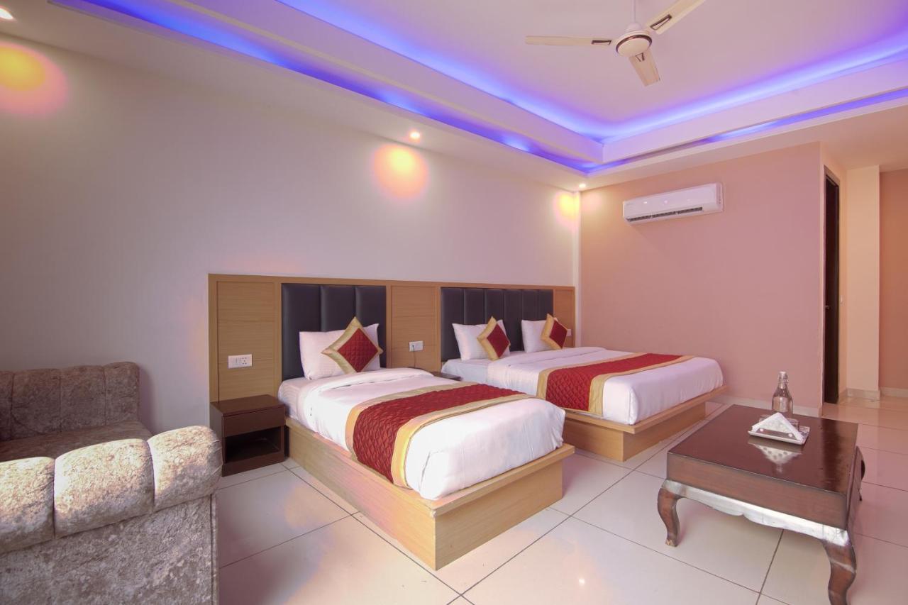 Hotel Del Inn By F9 Hotels - Near Igi Airport Nuova Delhi Esterno foto